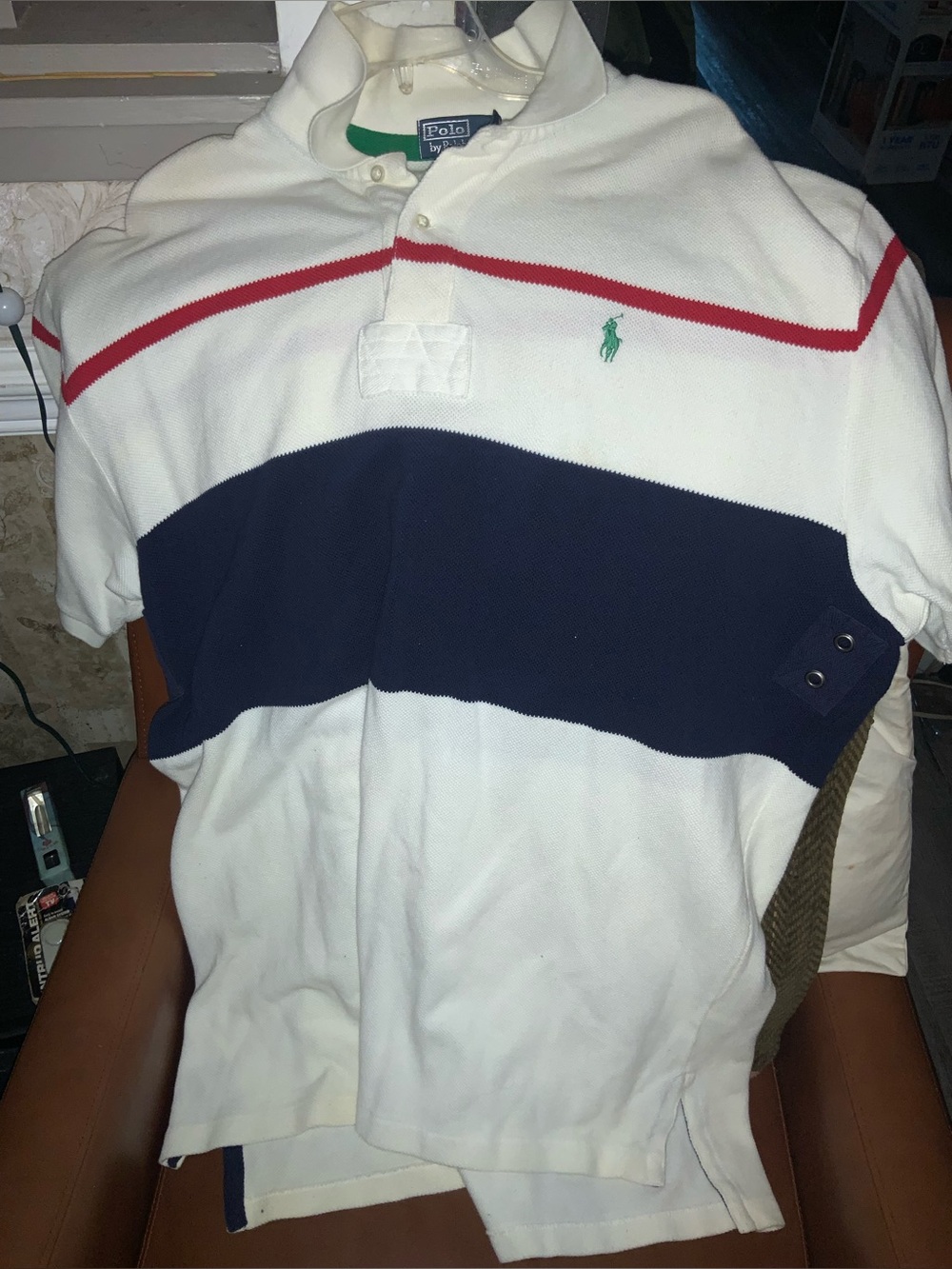 Ralph Lauren Golf Polo Men’s XXL white w/1-thick blue & 1-thin red stripe